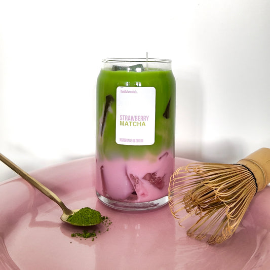 Strawberry Matcha Kerze